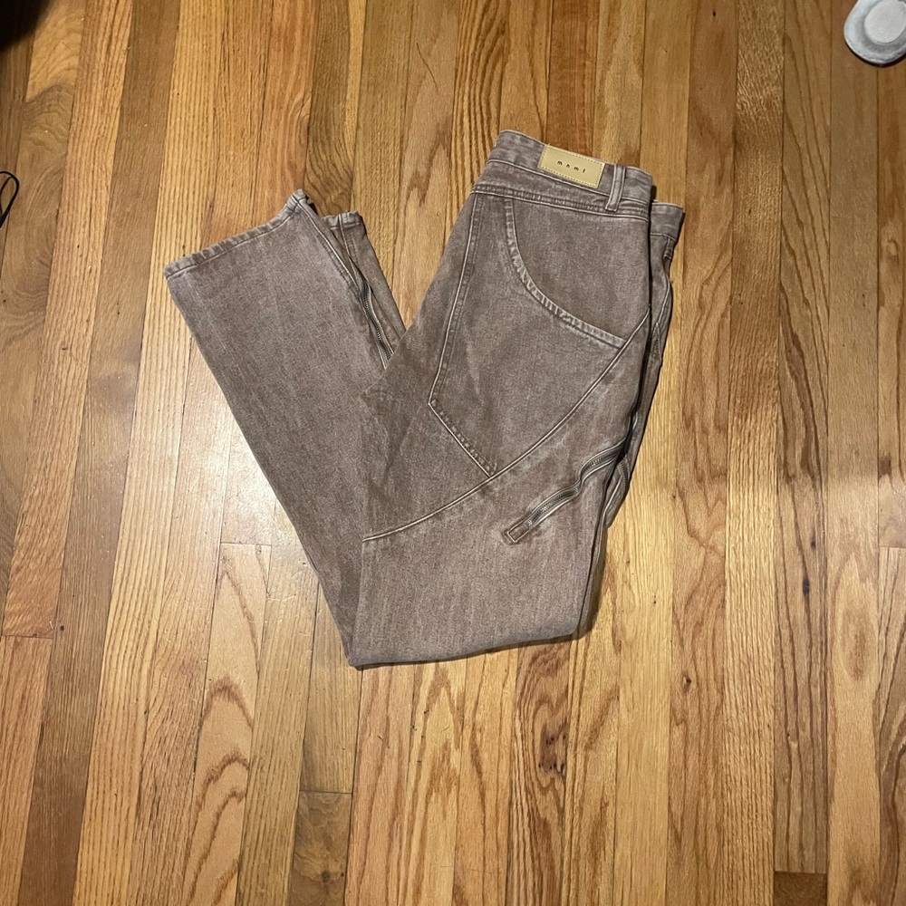 MNML Relaxed Brown Jeans for Effortless Style